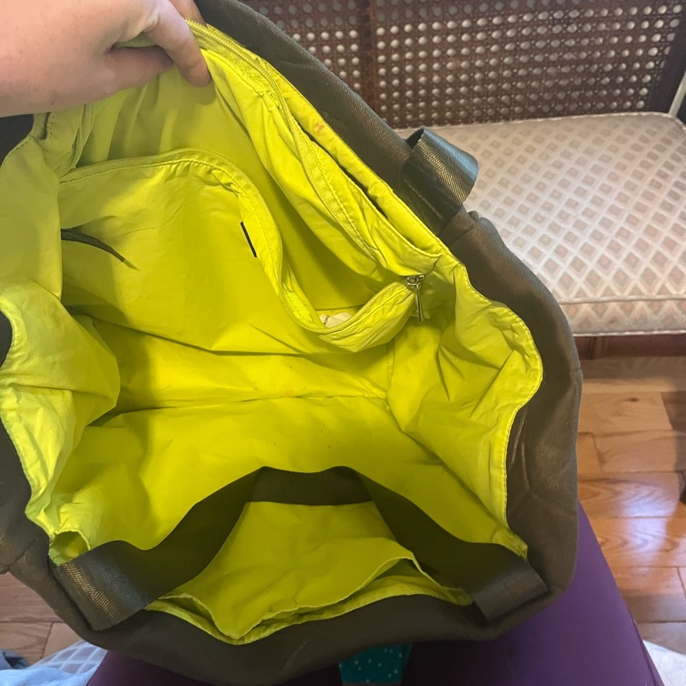 Go Dash Dot Isabelle Tote In Olive - image 3